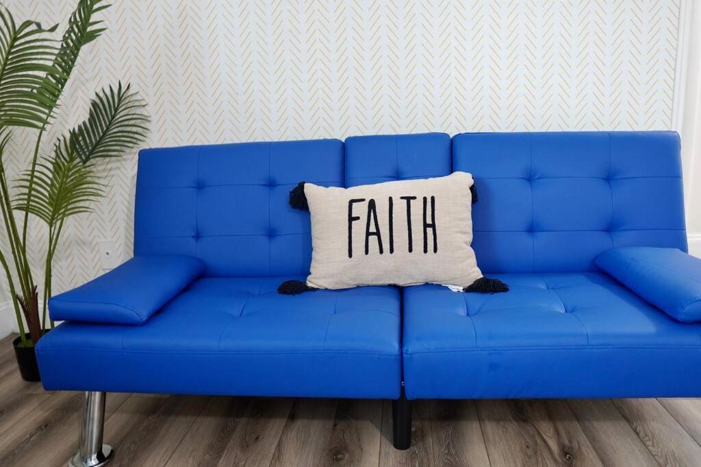 Jay'S Cozy Arts Apartment Tampa Bagian luar foto
